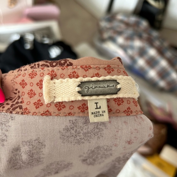 Buckle, Gimmicks Blouse - Picture 2 of 3